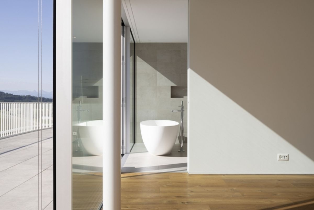 EDLE ATTIKA MIT EINMALIGER AUSSICHT UND DESIGN - 12