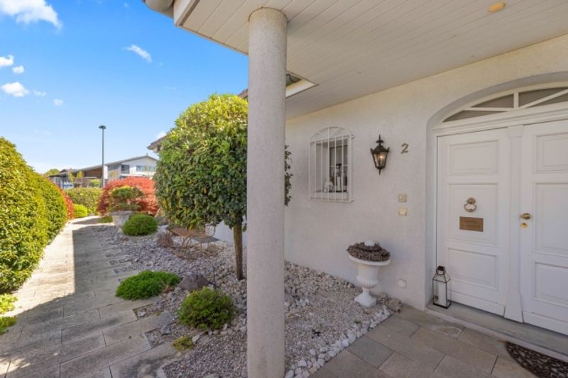 Luxuriöse Villa mit Pooloase und mediterranem Garten - Ihr Traumdomizil in ruhiger Lage - 4