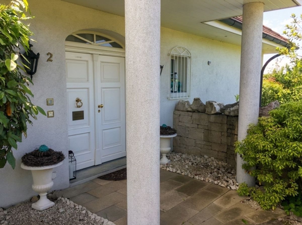 Luxuriöse Villa mit Pooloase und mediterranem Garten - Ihr Traumdomizil in ruhiger Lage - 4