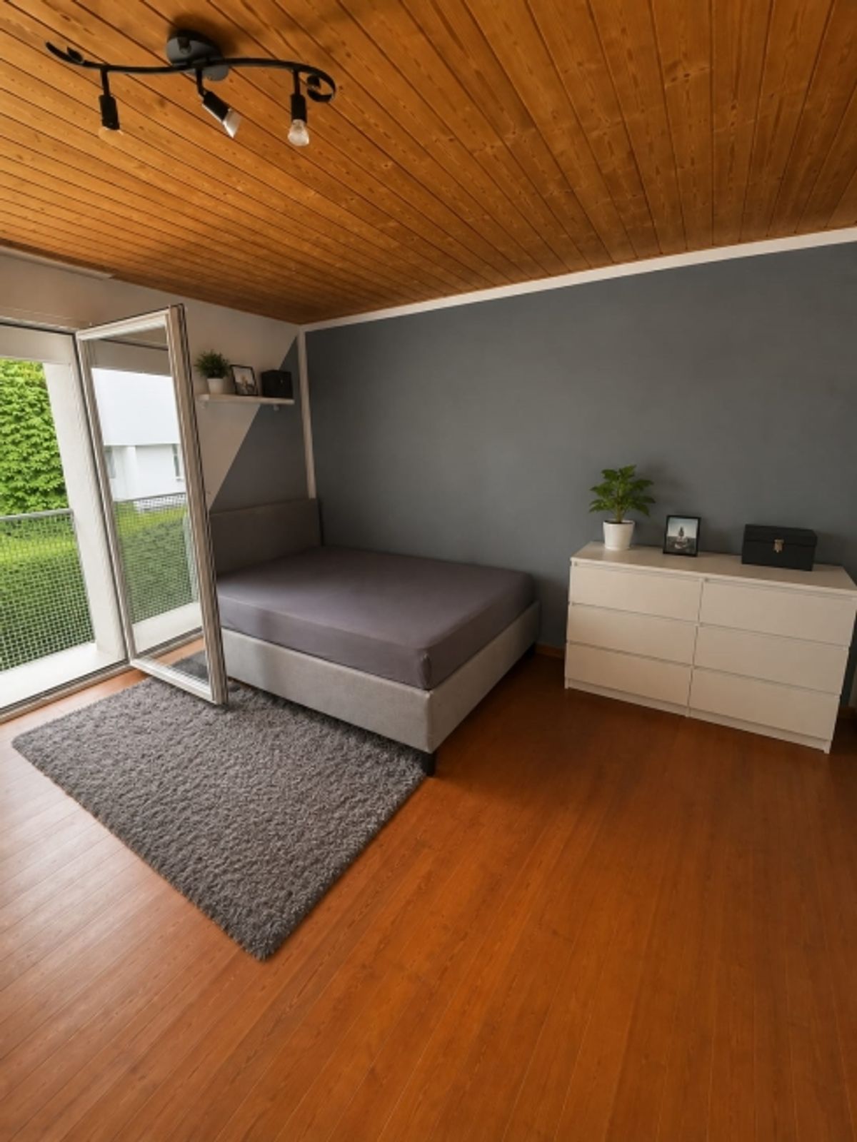 Charmantes 5.5-Zimmer-Reiheneckhaus mit Garten und besonderem Wohngefühl - 8