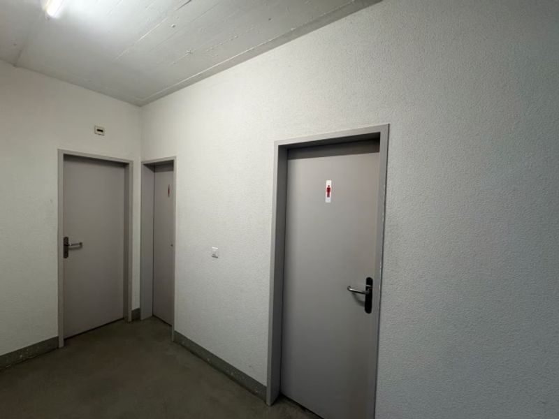 550m2 Moderne Gewerbefläche mit Laderampe - 3