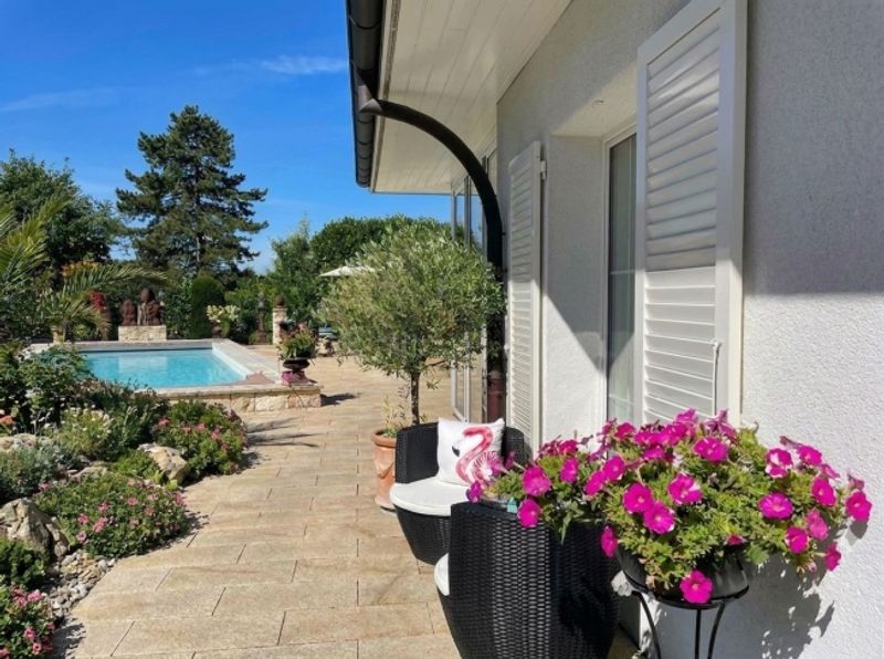 Luxuriöse Villa mit Pooloase und mediterranem Garten - Ihr Traumdomizil in ruhiger Lage - 12