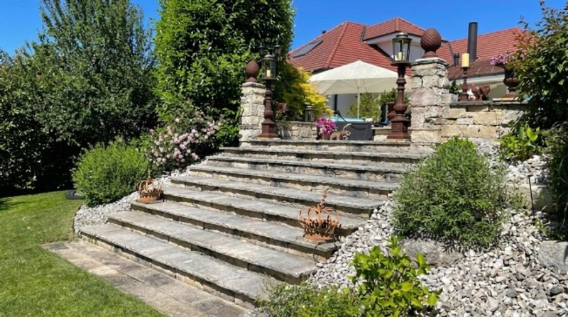 Luxuriöse Villa mit Pooloase und mediterranem Garten - Ihr Traumdomizil in ruhiger Lage - 13