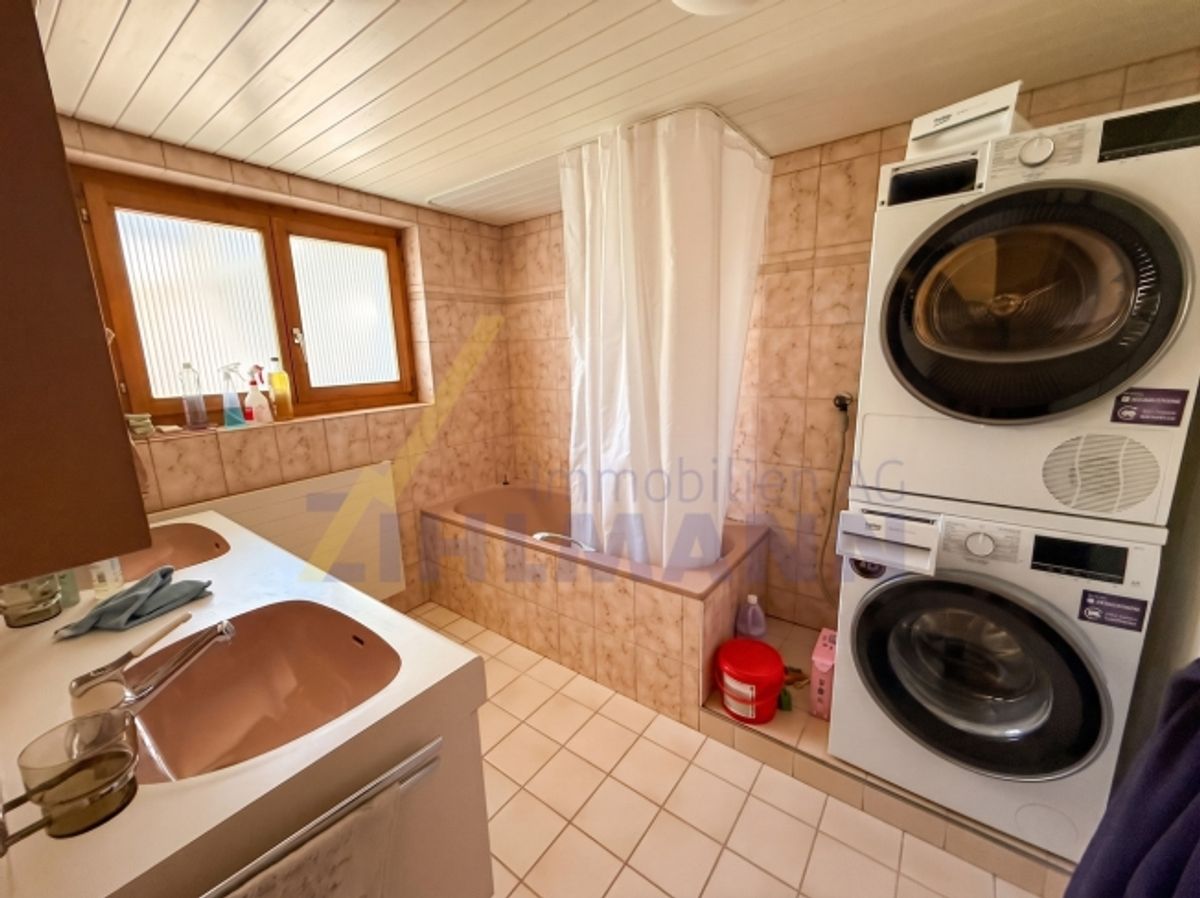 4.5-Zimmer-Hausteil mit grosszügigen Räumen - 2