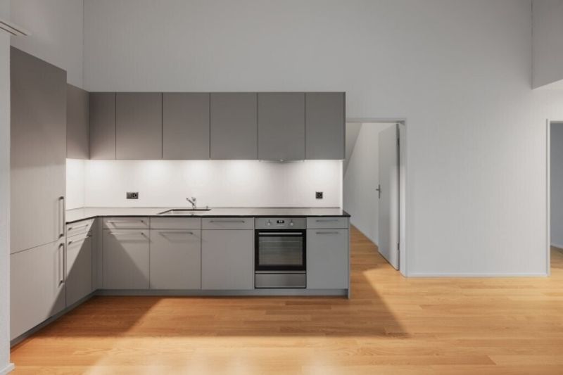 Schöne Dachwohnung mit zwei Balkonen - 2