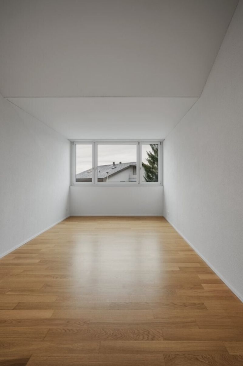 Schöne Dachwohnung mit zwei Balkonen - 7