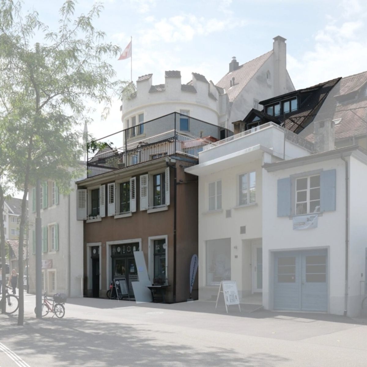Altstadthaus mit Ladenlokal und vier Wohnungen - 1