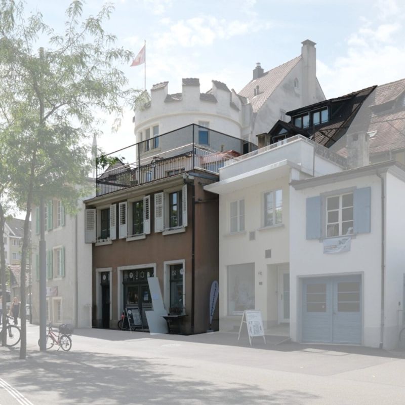 Altstadthaus mit Ladenlokal und vier Wohnungen - 2