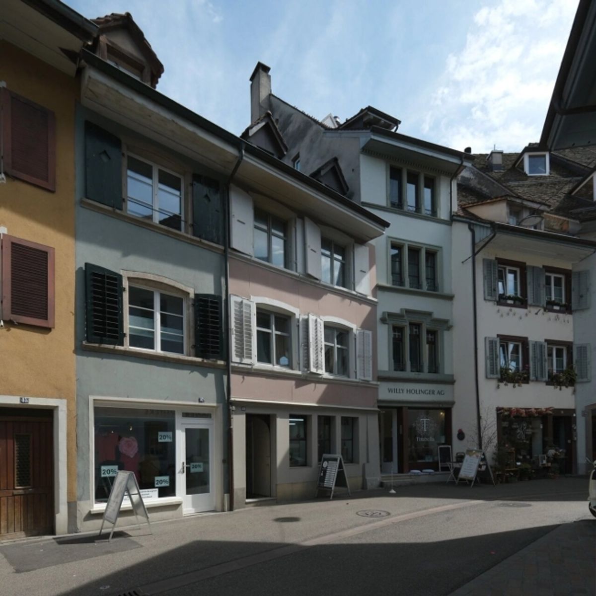Altstadthaus mit Ladenlokal und vier Wohnungen - 2