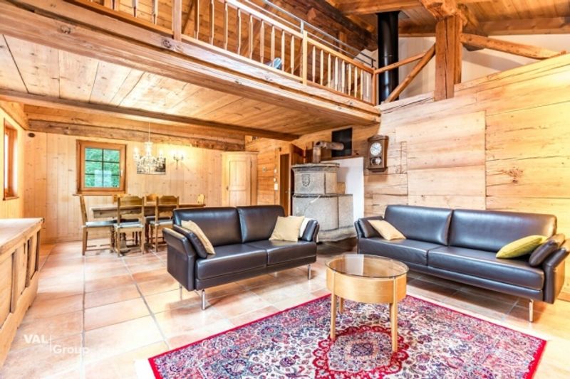 Ein Haus mit Geschichte, Seele und seltenem Charakter - 4