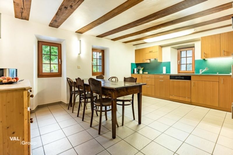 Ein Haus mit Geschichte, Seele und seltenem Charakter - 11