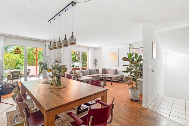 Haus mit grossem Umschwung zentral gelegen - 11