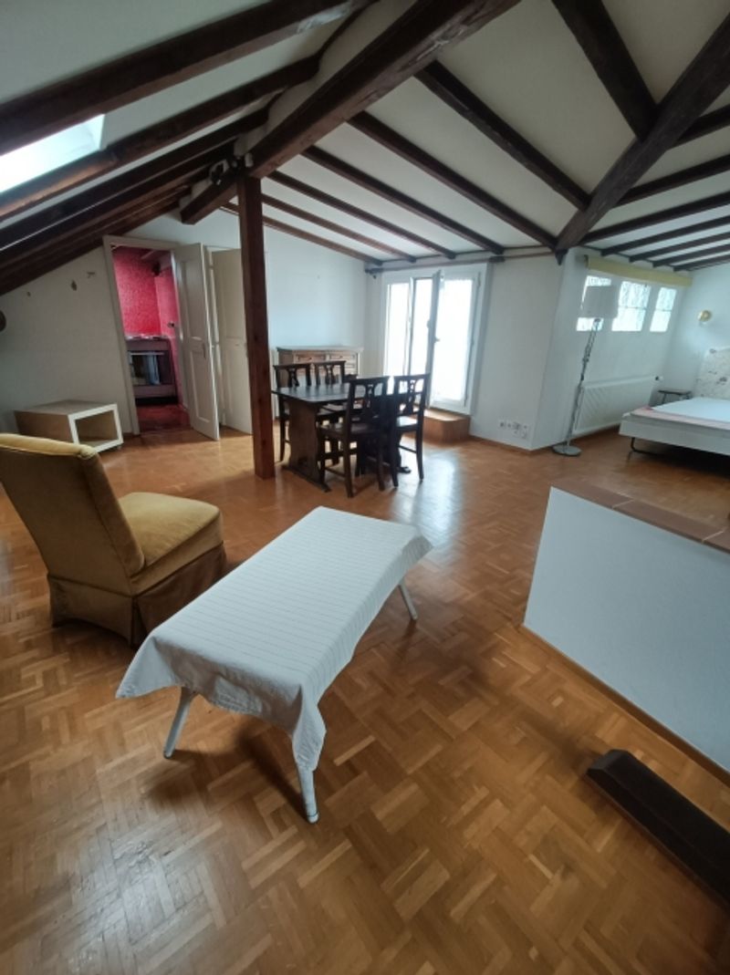 ASCONA,  MÖBLIERTE 1 1/2 ZIMMERWOHNUNG  ZU VERMIETEN - 2