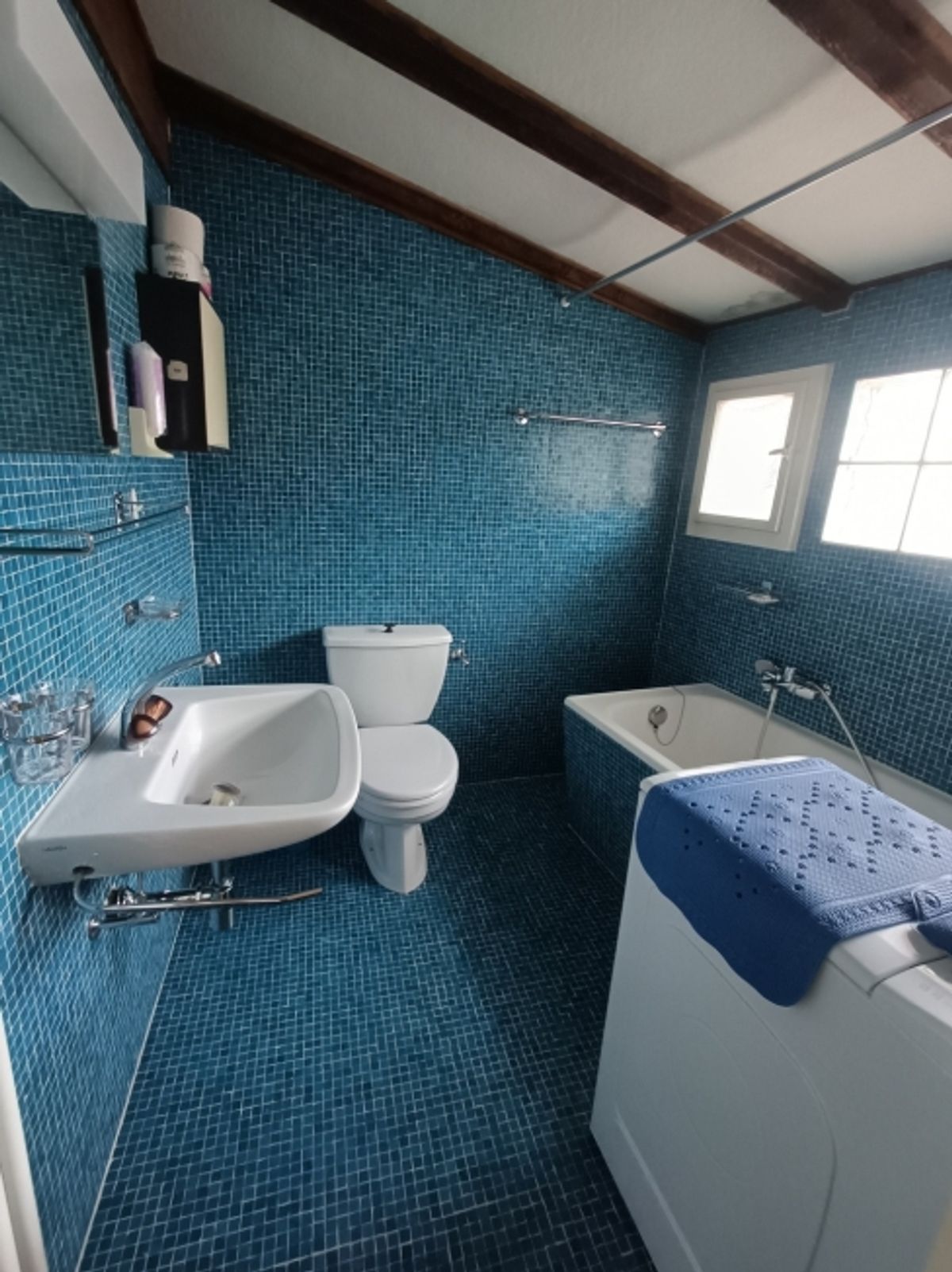 ASCONA,  MÖBLIERTE 1 1/2 ZIMMERWOHNUNG  ZU VERMIETEN - 5