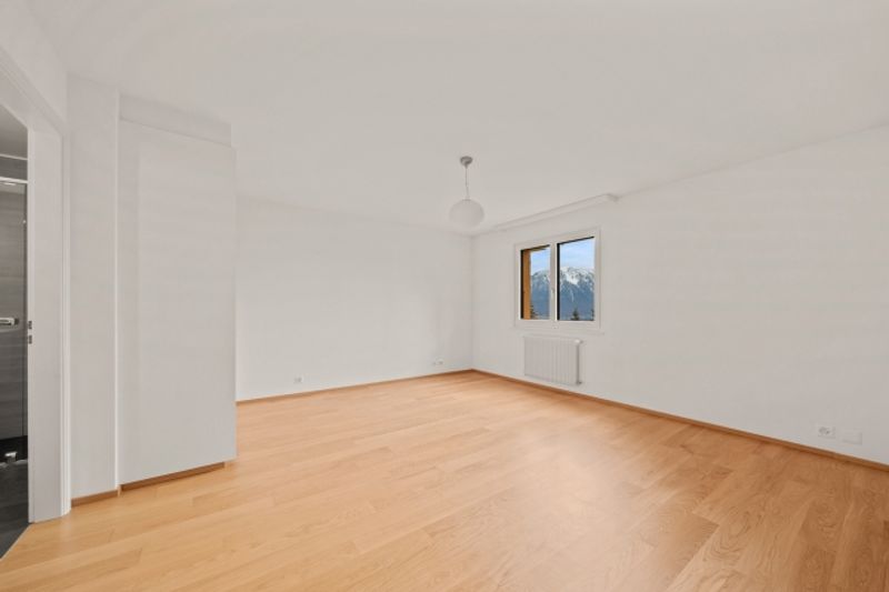 Einzigartige, geräumige Wohnungsmöglichkeit in einer ruhigen Lage mit Seeblick - 7