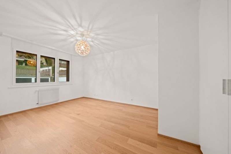 Einzigartige, geräumige Wohnungsmöglichkeit in einer ruhigen Lage mit Seeblick - 9