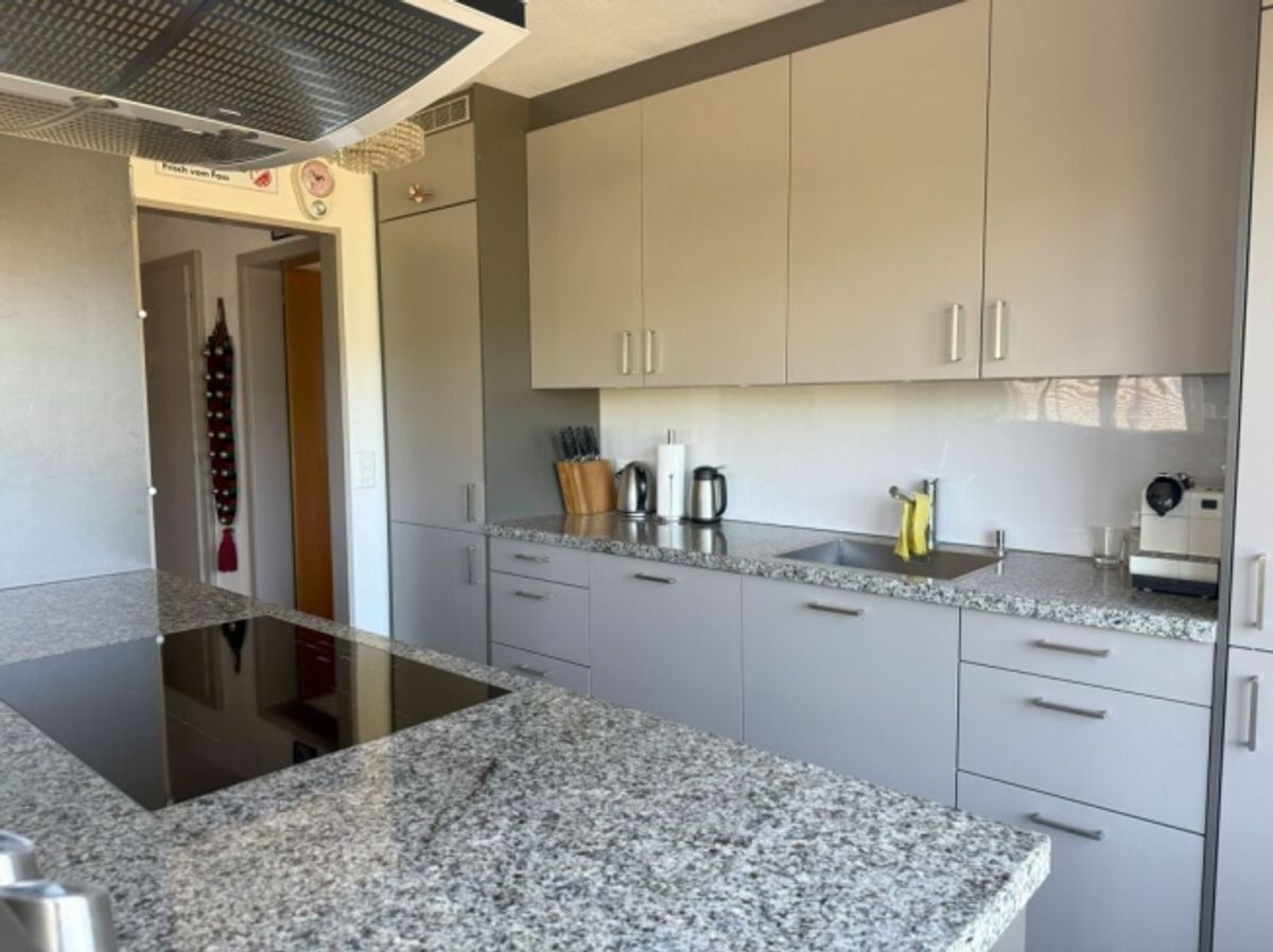 unverbaubare Sicht über weite Teile des Bielersees - 2