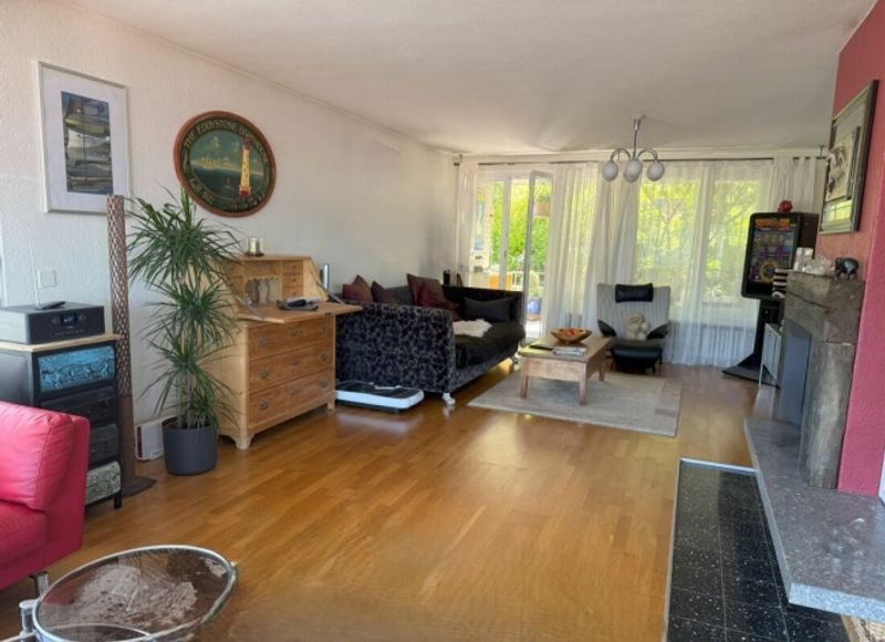unverbaubare Sicht über weite Teile des Bielersees - 10