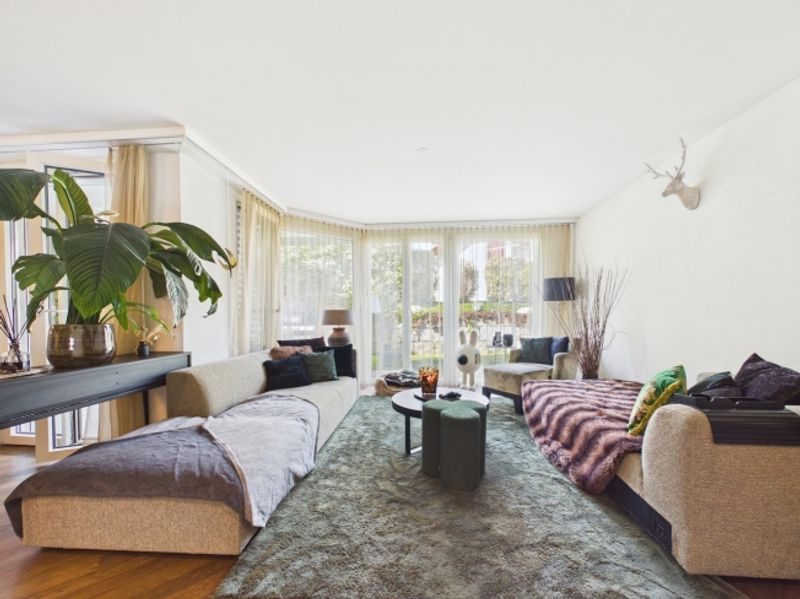Moderne 3.5-Zimmer Gartenwohnung an top Lage - 2