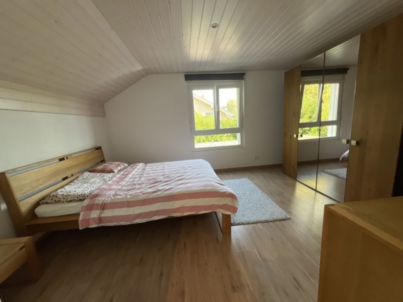 Zum Verkauf steht ein sehr hübsches freistehendes Haus mit großem Garten - 7