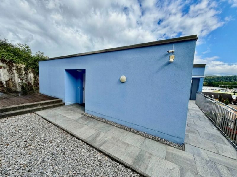 Neuwertige 4.5 Zimmer Attika-Wohnung - 13