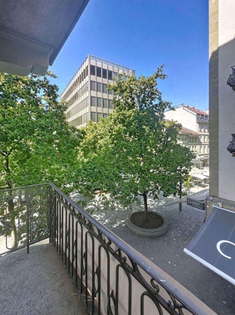 Im Herzen von Fribourg! 
Prächtige 2,5-Zimmer-Wohnung mit zwei Balkonen - 1