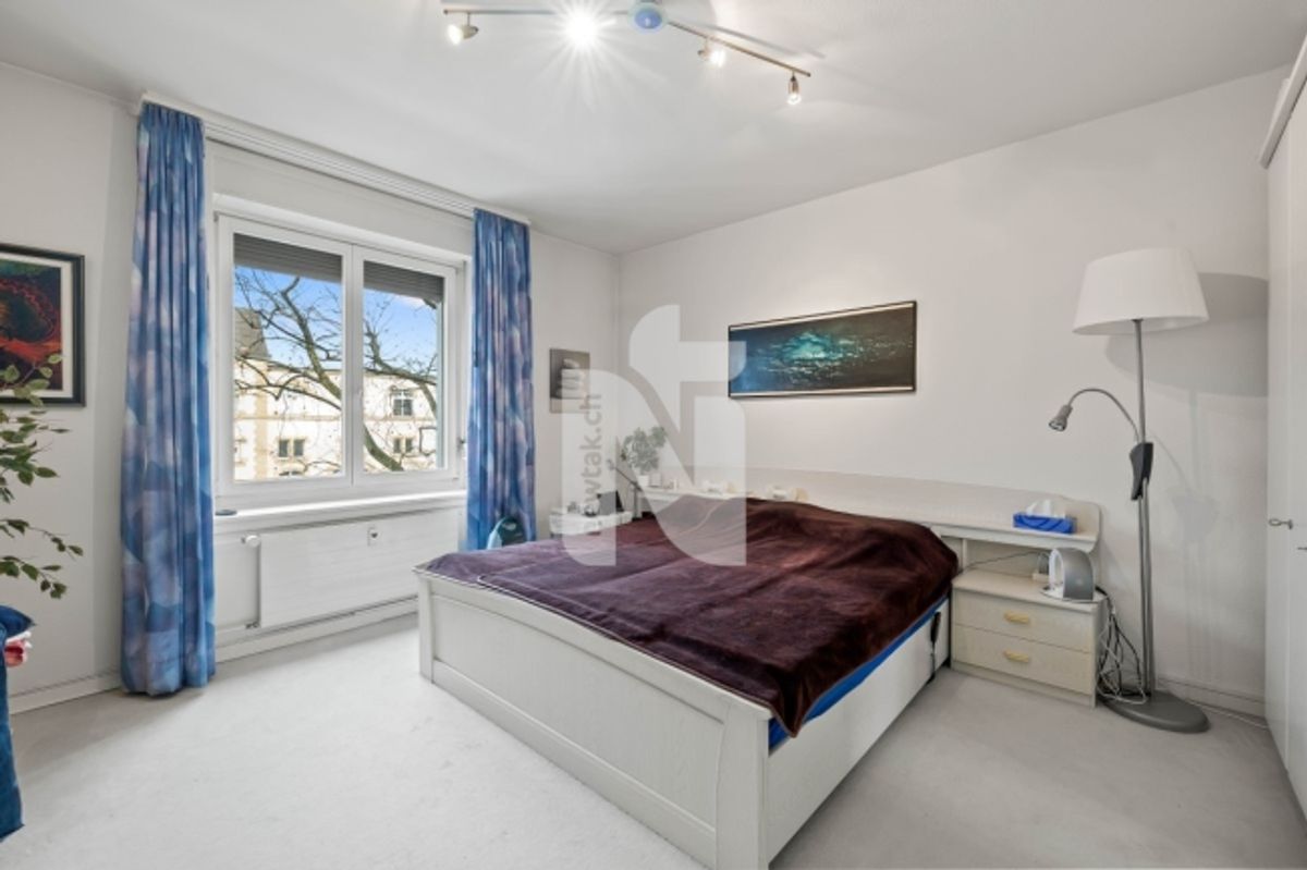 Grosszügiges Wohnen mit Balkon und Gemeinschaftsgarten in Basel - 1