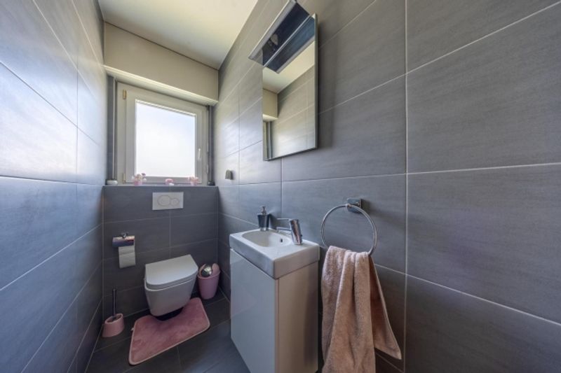 Grosszügige 4.5-Zimmer-Wohnung mit Balkon - 8