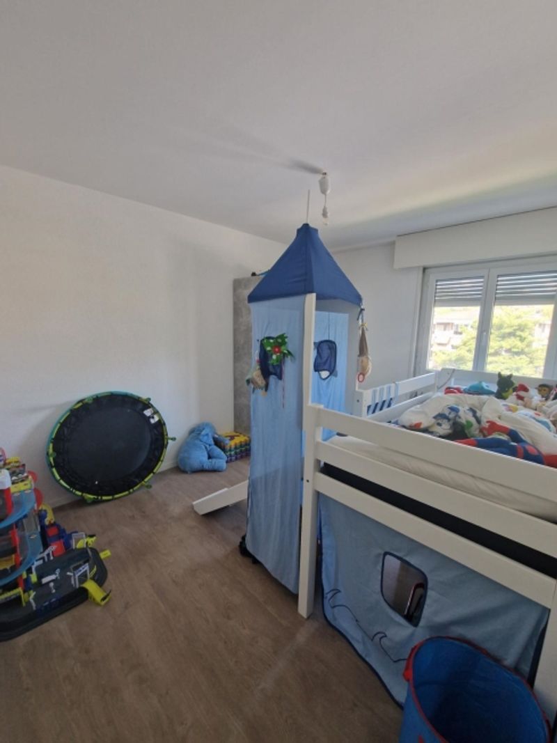 Grosszügige 4.5-Zimmer-Wohnung mit Balkon - 10