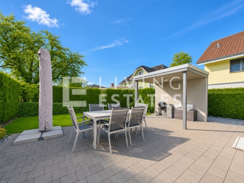 VIEL PLATZ FÜR DIE GANZE FAMILIE AN TOP LAGE - 2