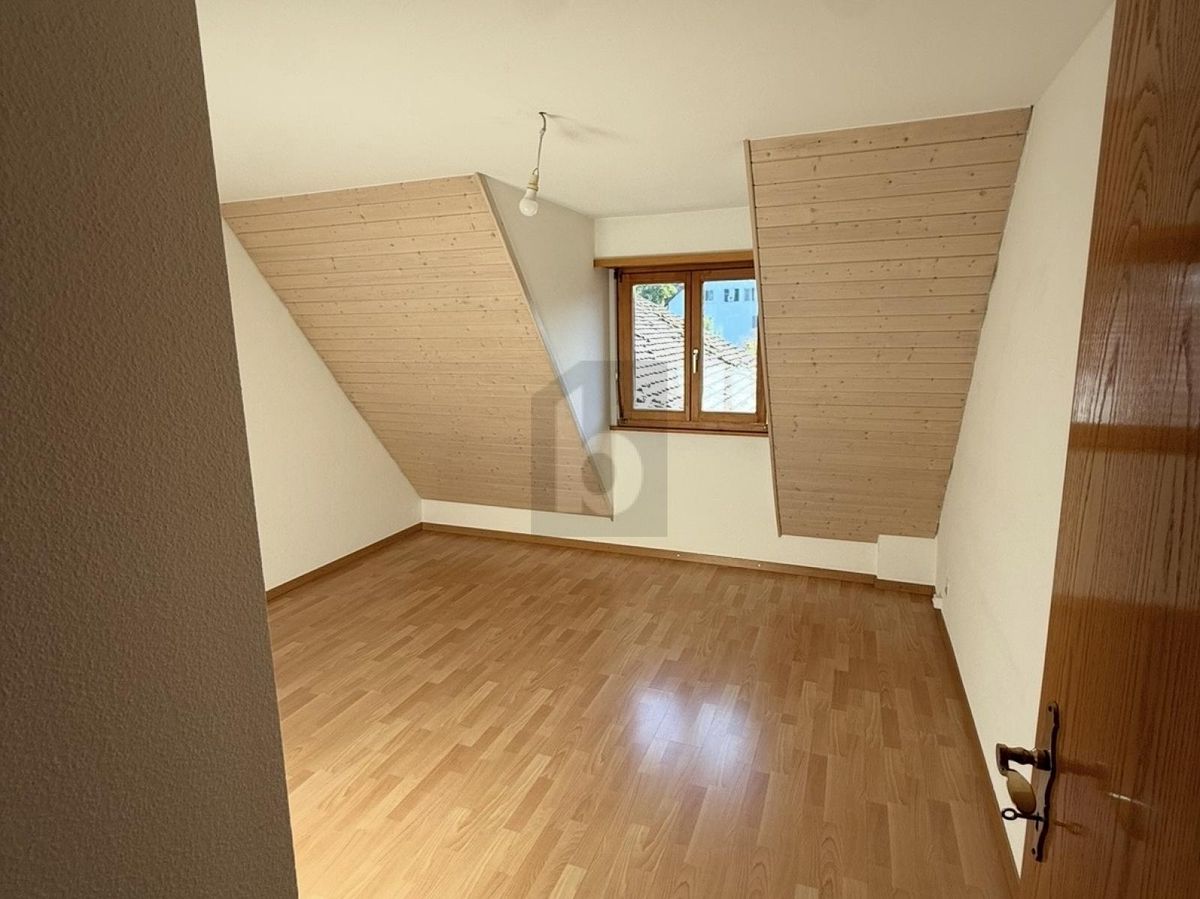 MIT SICHTBALKEN UND CHEMINÉE - 3