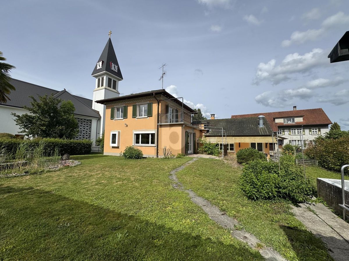 CHARMANTES FAMILIENPARADIES MIT POOL UND GARTEN - 0