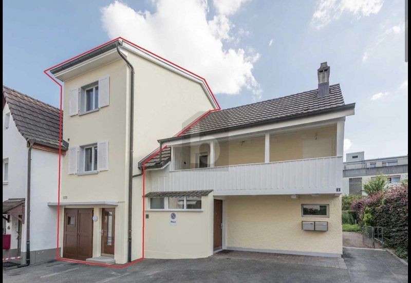 STILVOLL UND RENOVIERT AUF ZWEI ETAGEN - 1