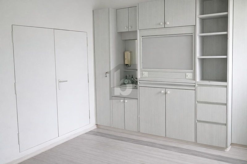 CENTRAL, FLEXIBLE &amp; MODERNE - 3