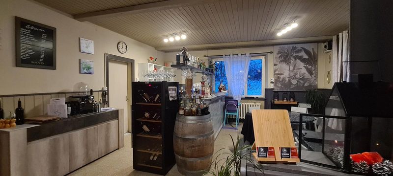 IDÉALEMENT SITUÉ, AVEC UNE CLIENTÈLE D'HABITUÉS - 3