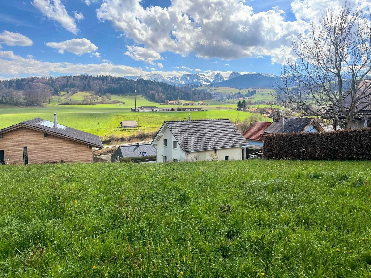 RUHIG, NATURUMGEBEN MIT WEITSICHT - 1