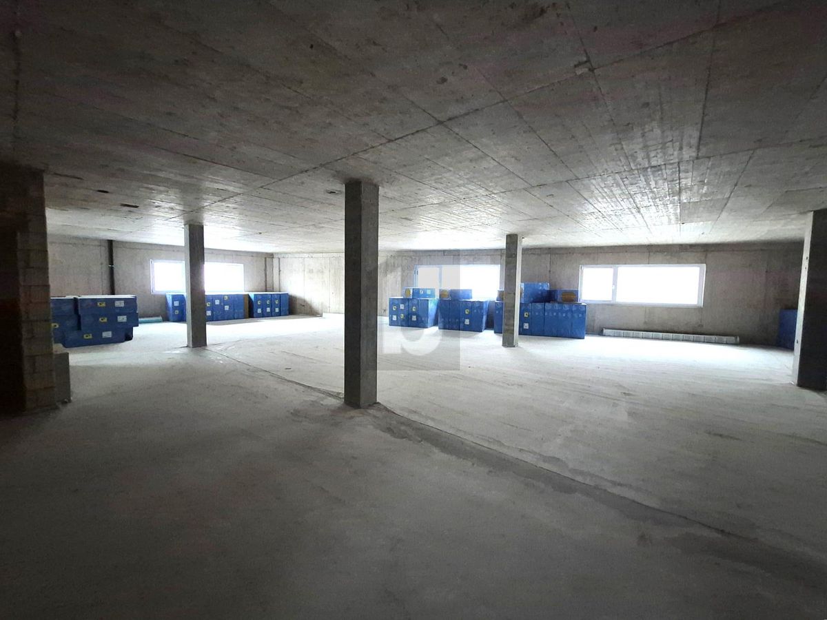 NEUBAU, VIELSEITIG NUTZBAR - 2
