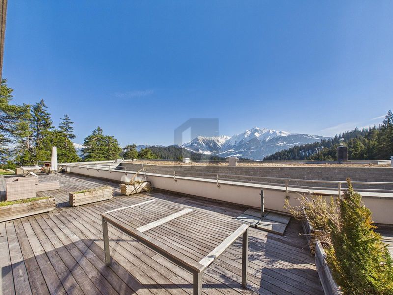 MODERN MIT GROSSER TERRASSE UND WEITBLICK - 1