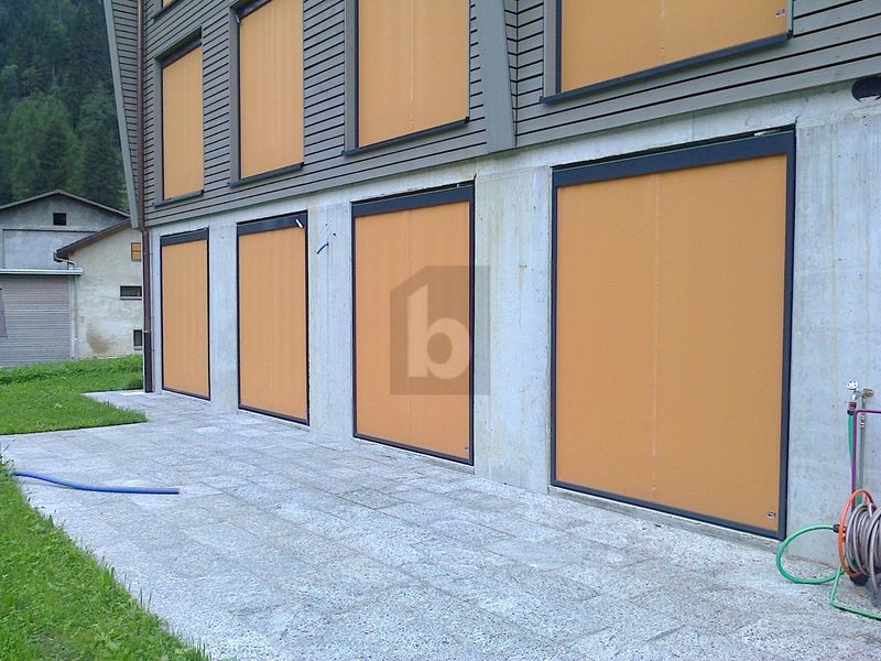MODERNO E LUMINOSO CON GIARDINO - 2