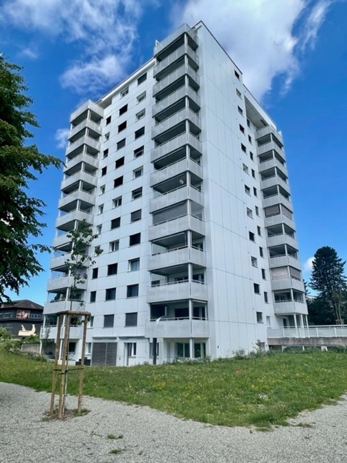zentral gelegene Wohnung mit grosszügigem Balkon - 0