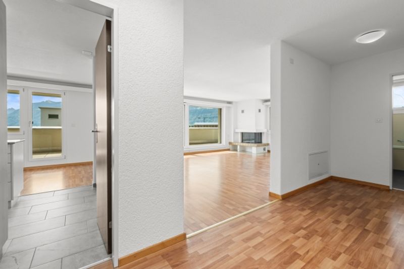 Grosszügige 5.5-Zimmer-Attikawohnung mit 72 m² Terrasse und Weitblick - 9