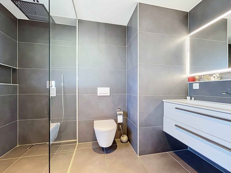 Außergewöhnliche Villa mit privilegierter Lage an den Toren von Bulle - 8