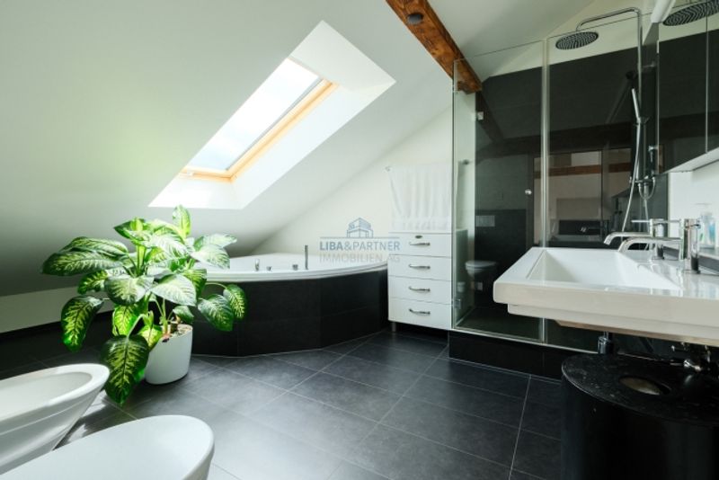 Wohnen mit Weitblick – Grosszügige Maisonette-Dachwohnung in Basel - 12