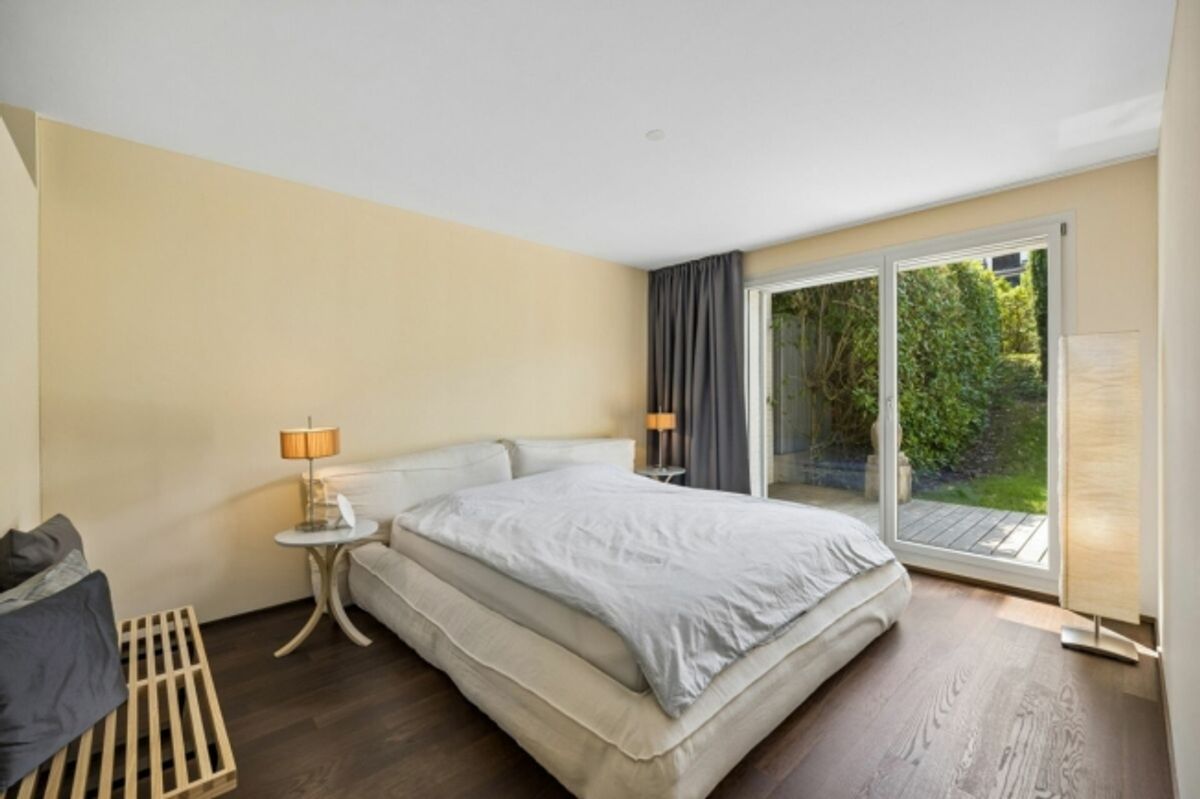 Attraktives 5.5-Zimmer-Reiheneckhaus mit Seesicht und toller Terrasse - 8