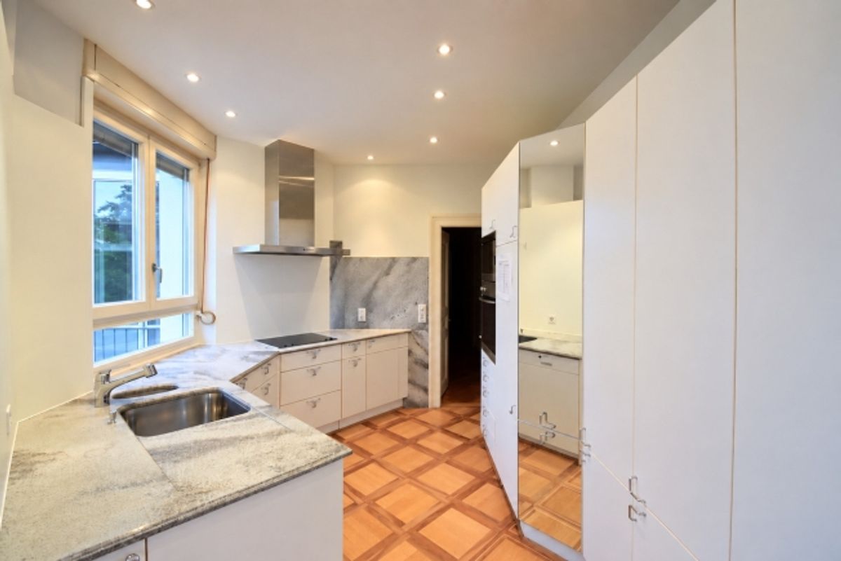 Schöner Altbau an bester Lage! - 0