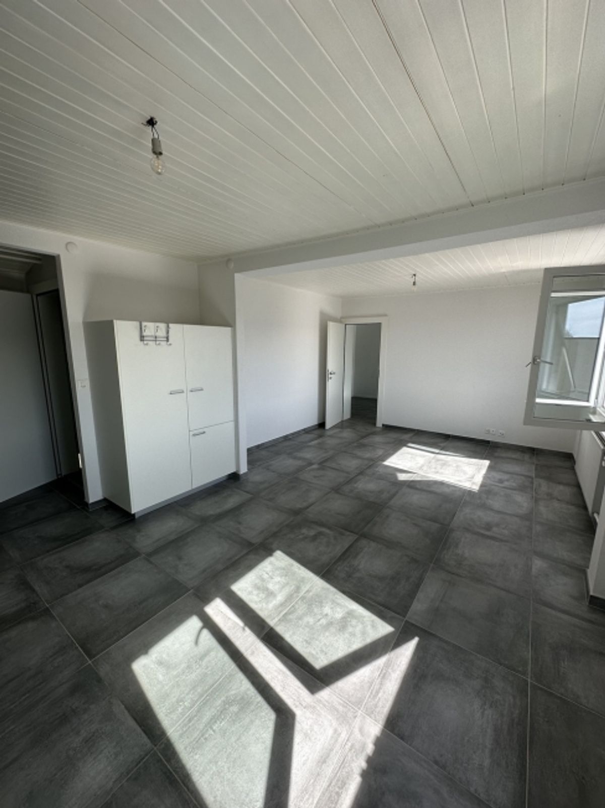 Der Landeron 
Zu mieten 3,5 Zimmer Penthouse
Sofort verfügbar - 5