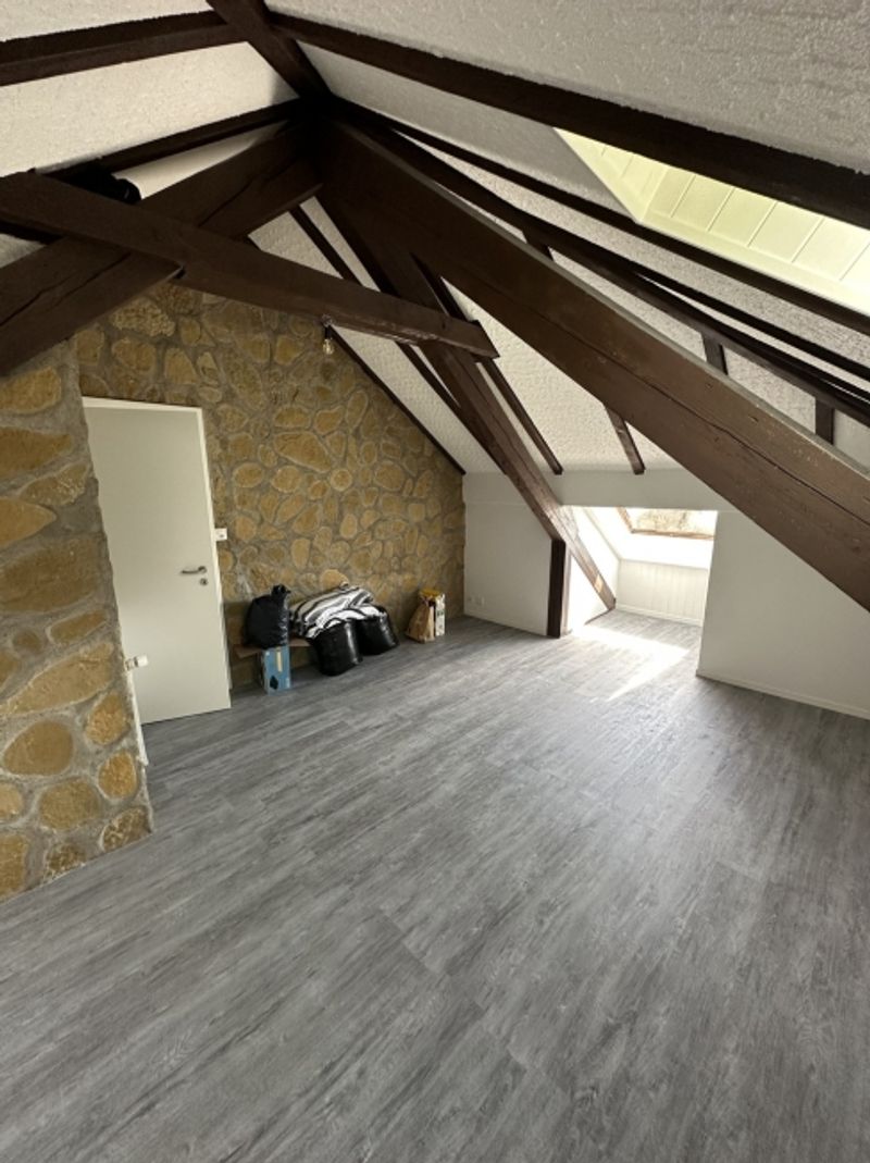 Der Landeron 
Zu mieten 3,5 Zimmer Penthouse
Sofort verfügbar - 7