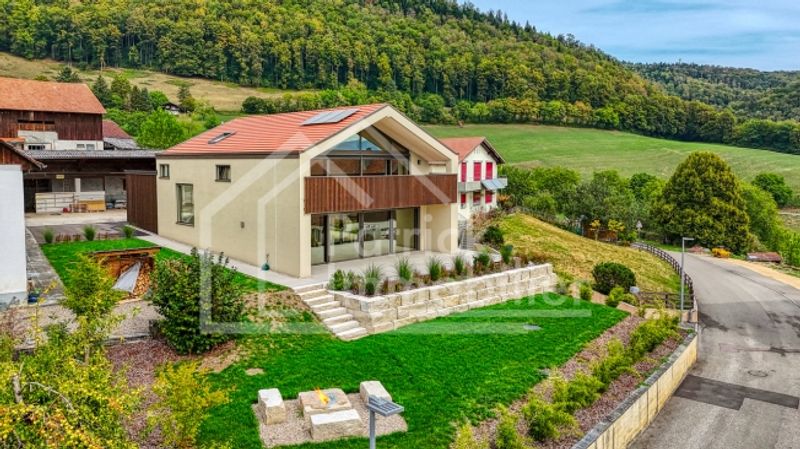 Zeitgenössische Luxusvilla mit freier Aussicht in Montavon - 1