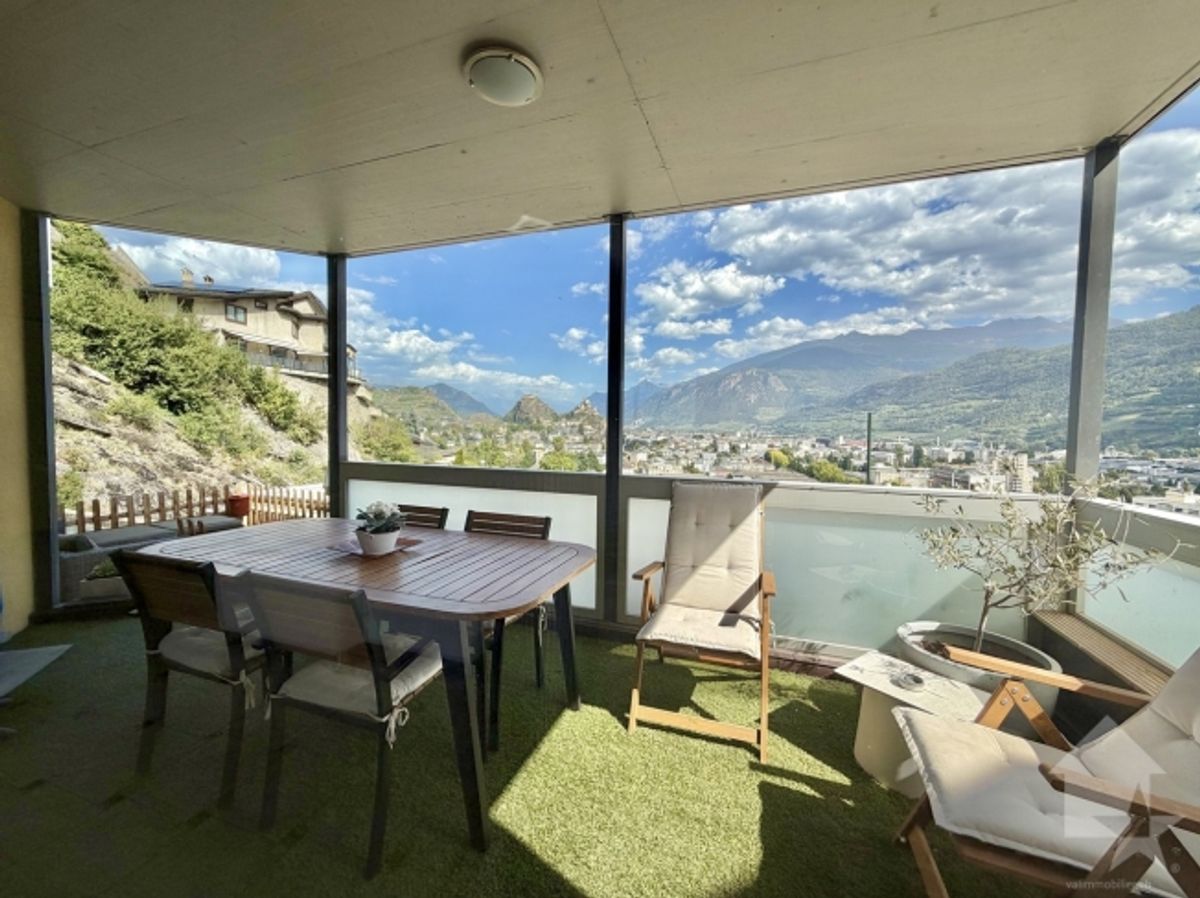 Schöne Terrassenwohnung mit Garage und atemberaubender Aussicht! - 4