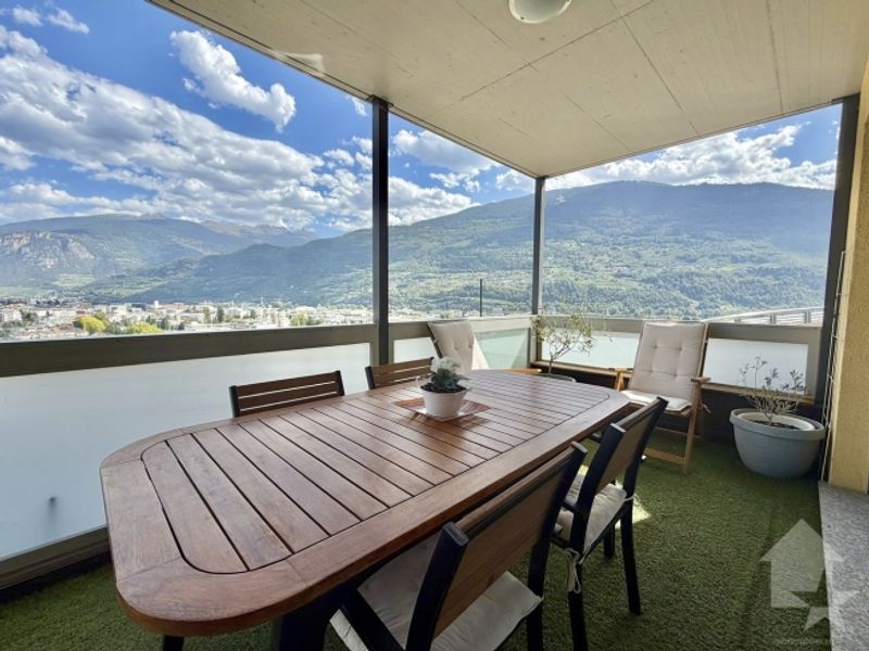 Schöne Terrassenwohnung mit Garage und atemberaubender Aussicht! - 6